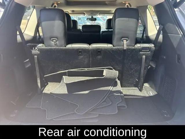 2017 Nissan Pathfinder SL