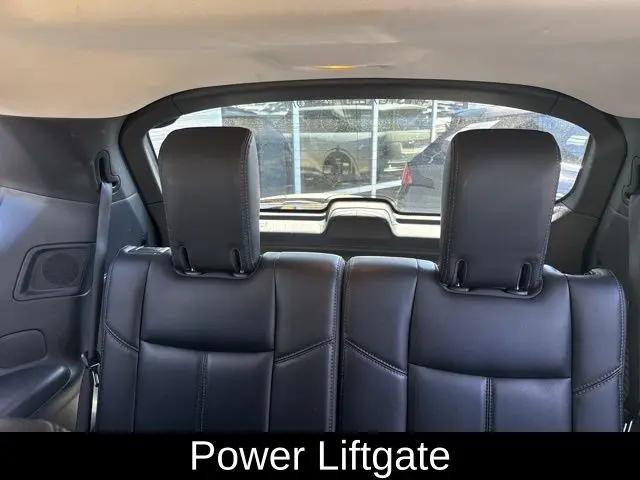 2017 Nissan Pathfinder SL