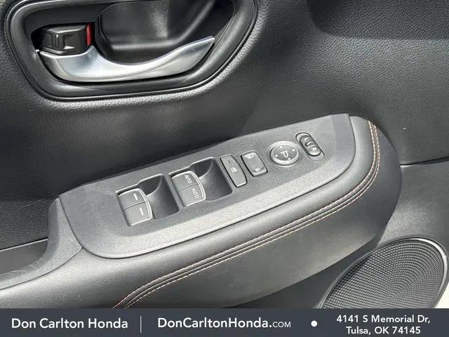 2025 Honda HR-V 2WD Sport
