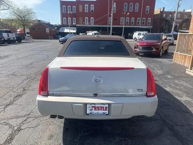 2011 Cadillac DTS Standard