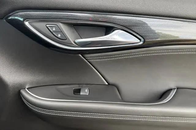 2023 Buick Envision Essence FWD