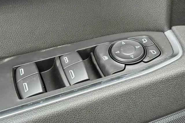 2026 GMC Sierra 1500 Crew Cab, Short Bed, SLE, 4WD