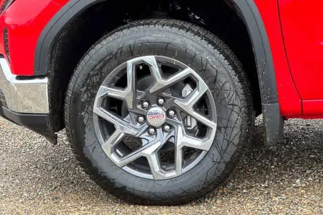 2026 GMC Sierra 1500 Crew Cab, Short Bed, SLE, 4WD