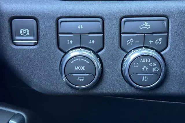 2026 GMC Sierra 2500HD Regular Cab, Long Bed, SLE, 4WD