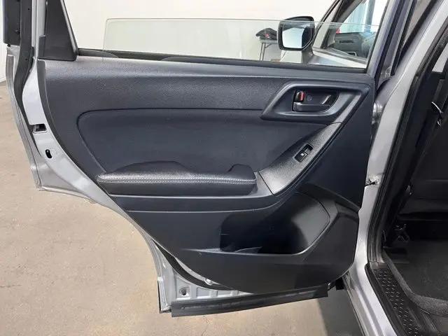 2016 Subaru Forester 2.5i