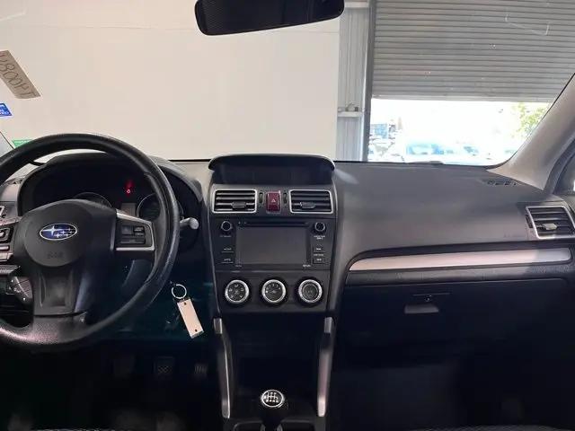 2016 Subaru Forester 2.5i