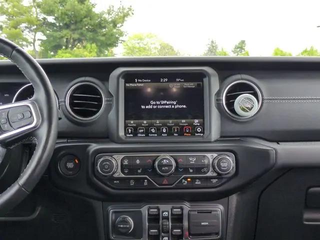 2022 Jeep Wrangler Unlimited Sahara 4x4