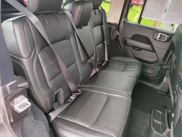 2022 Jeep Wrangler Unlimited Sahara 4x4