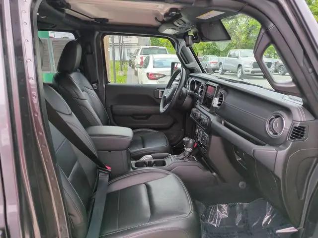 2022 Jeep Wrangler Unlimited Sahara 4x4