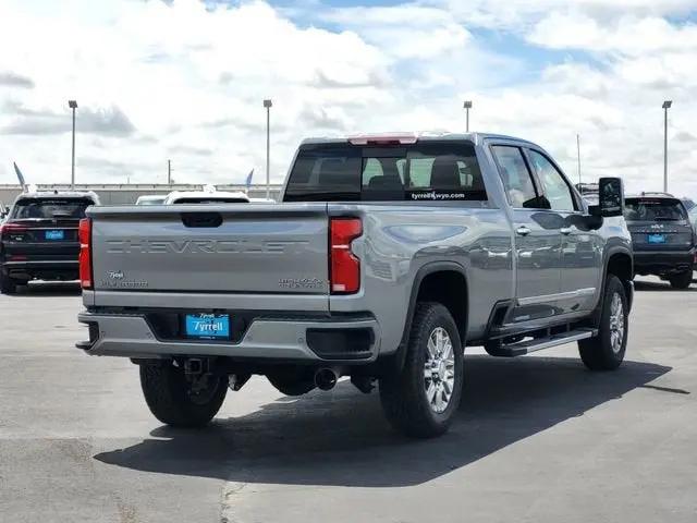 2026 Chevrolet Silverado 2500HD Crew Cab, Long Bed, High Country, 4WD