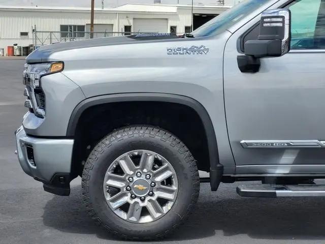 2026 Chevrolet Silverado 2500HD Crew Cab, Long Bed, High Country, 4WD