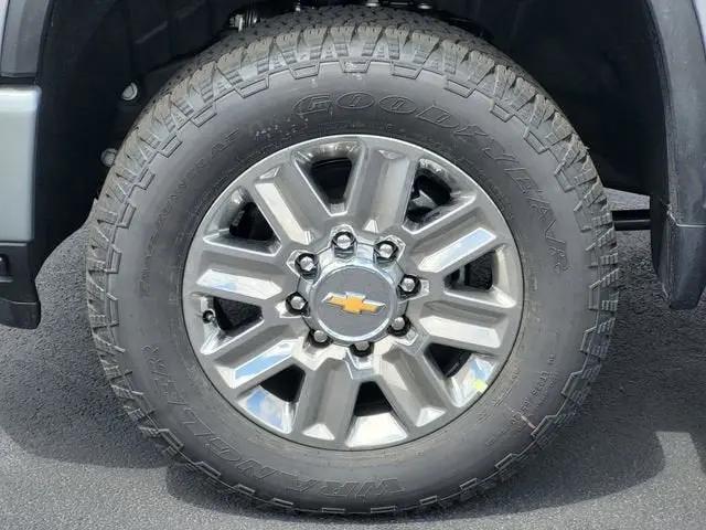 2026 Chevrolet Silverado 2500HD Crew Cab, Long Bed, High Country, 4WD