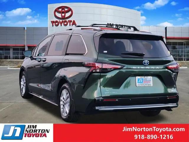 2025 Toyota Sienna Limited