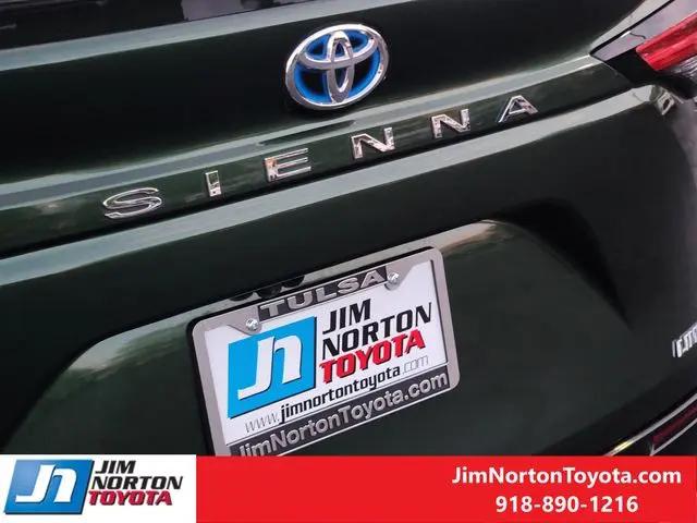 2025 Toyota Sienna Limited