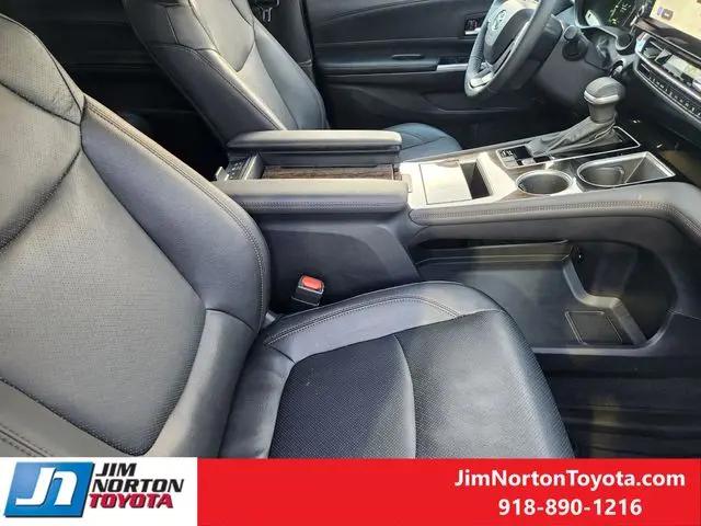 2025 Toyota Sienna Limited