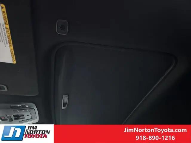 2025 Toyota Sienna Limited