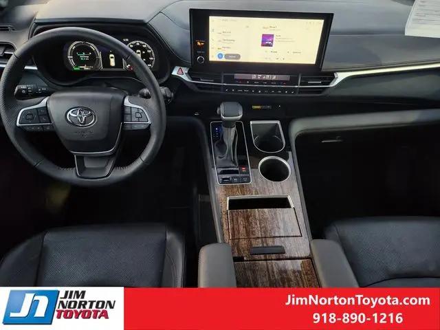 2025 Toyota Sienna Limited
