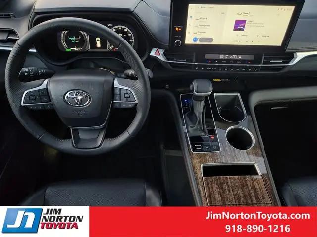 2025 Toyota Sienna Limited
