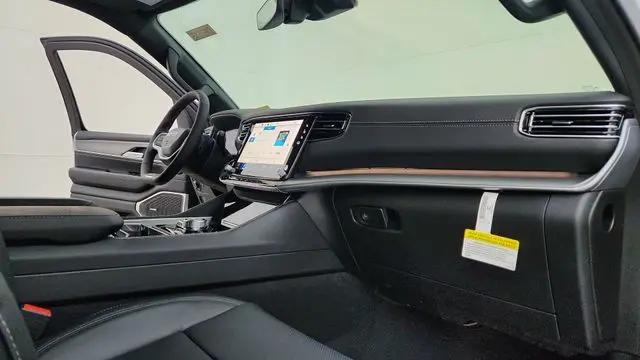 2026 Jeep Grand Wagoneer 4x4