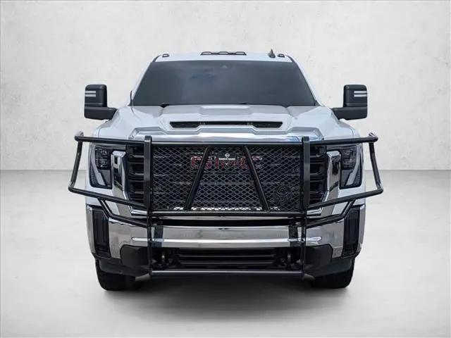 2024 GMC Sierra 2500HD 4WD Double Cab Standard Bed Pro