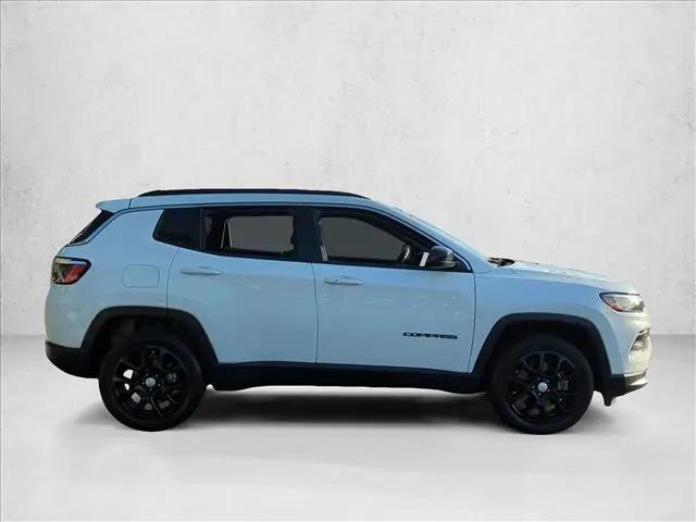 2023 Jeep Compass Latitude Lux FWD