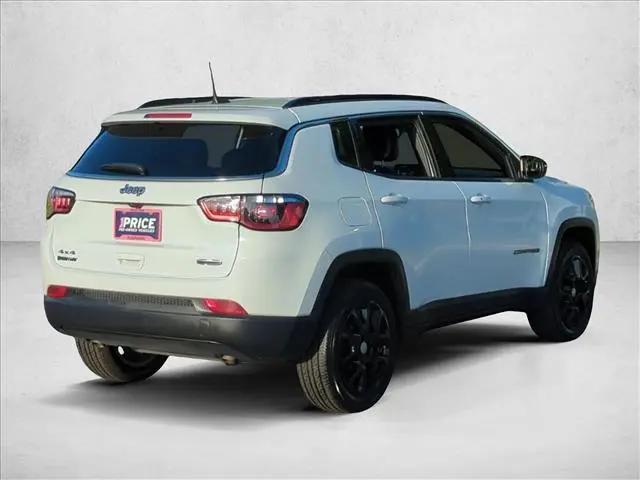 2023 Jeep Compass Latitude Lux FWD