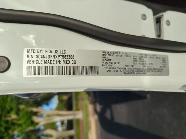 2023 Jeep Compass Latitude Lux FWD