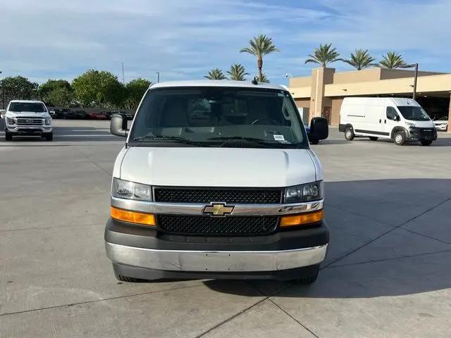 2025 Chevrolet Express Passenger RWD 3500 Extended Wheelbase LT