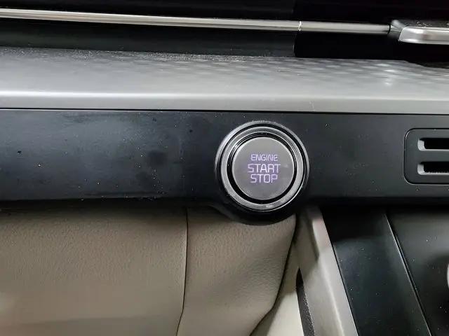 2023 Kia Carnival MPV LX Seat Package