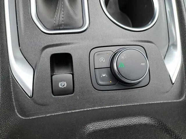 2024 Chevrolet Traverse FWD Premier