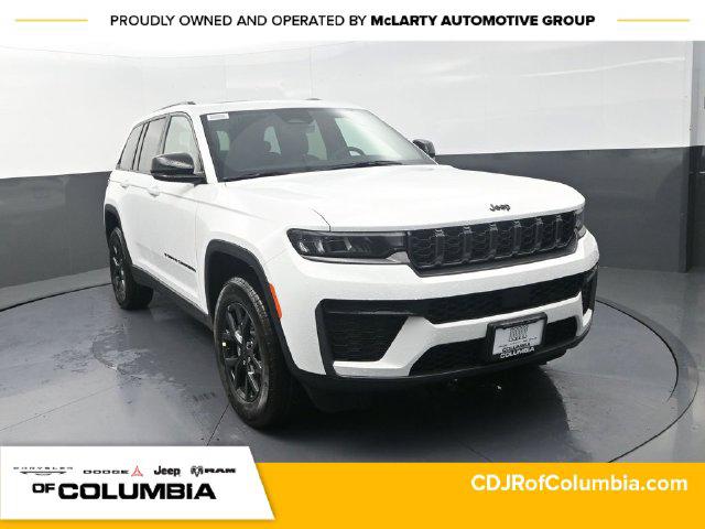 2026 Jeep Grand Cherokee Altitude 4x4 for sale in Columbia, MO