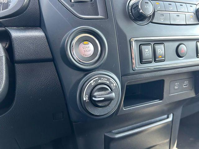 2024 Nissan Titan Crew Cab SV 4x4