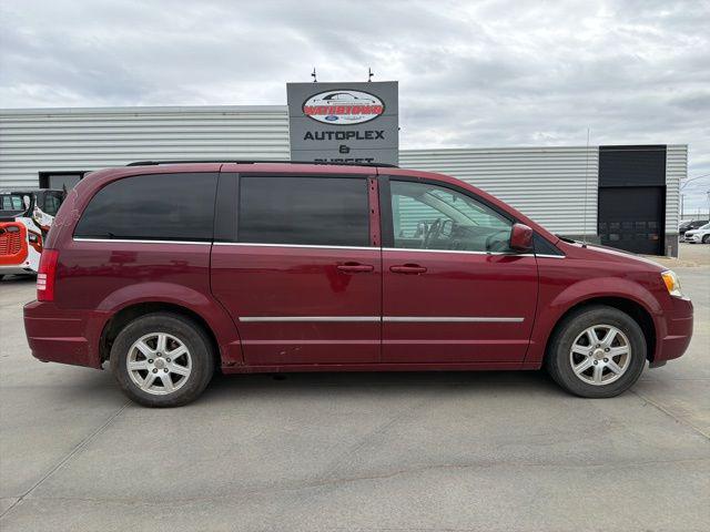 2010 Chrysler Town & Country Touring for sale in Watertown, MA