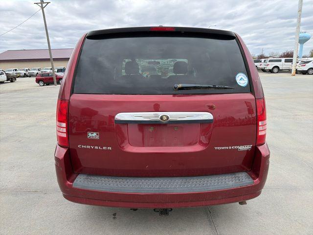 2010 Chrysler Town & Country Touring