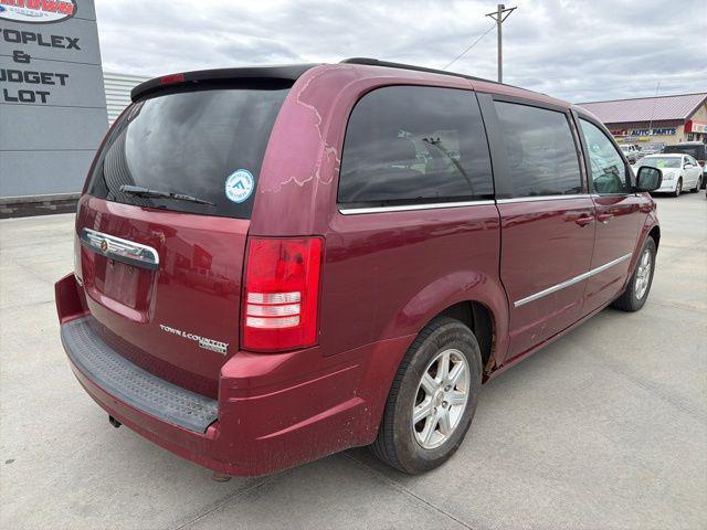 2010 Chrysler Town & Country Touring