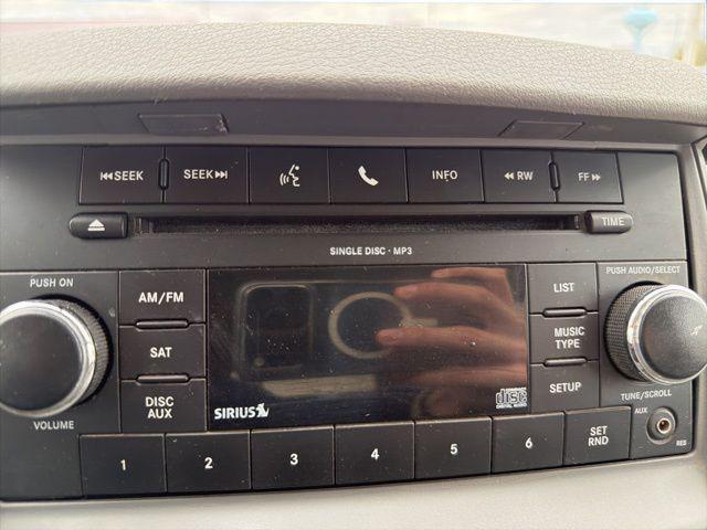 2010 Chrysler Town & Country Touring