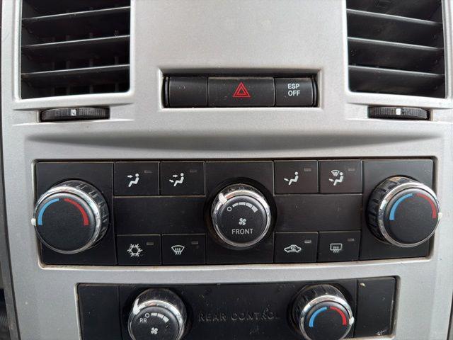 2010 Chrysler Town & Country Touring