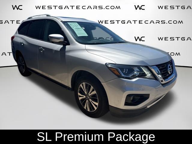 2017 Nissan Pathfinder SL