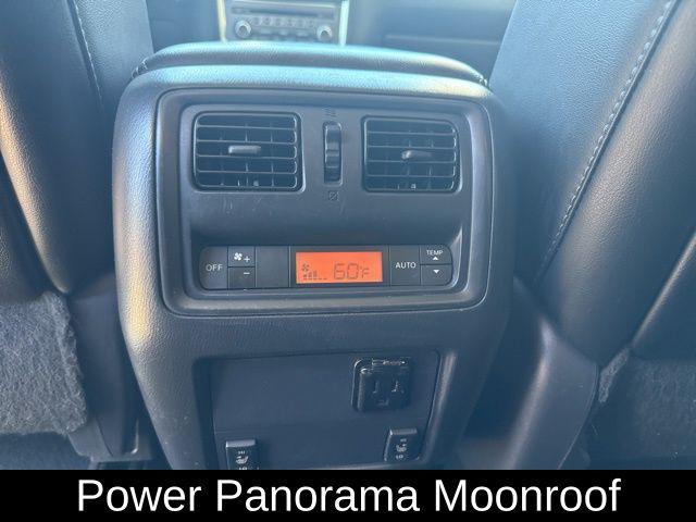 2017 Nissan Pathfinder SL