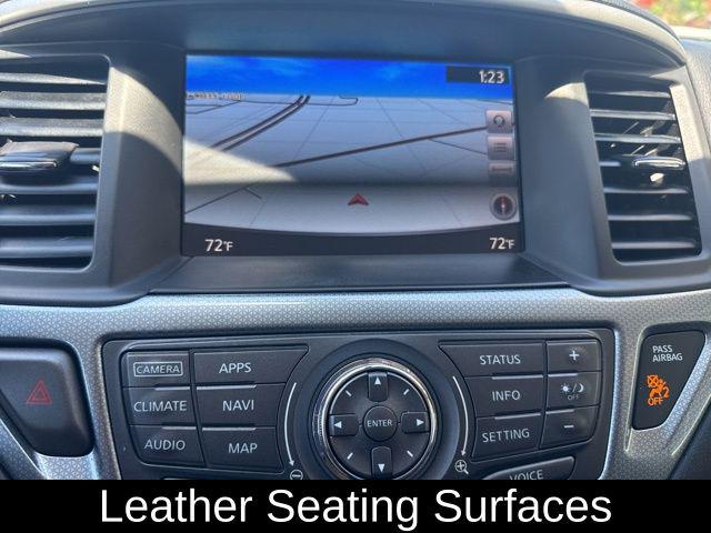 2017 Nissan Pathfinder SL