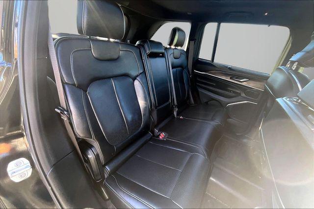 2023 Jeep Grand Cherokee Overland 4x4