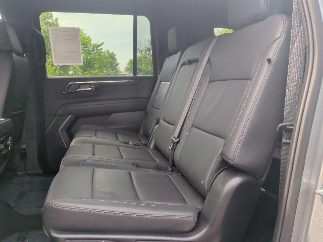 2025 Chevrolet Suburban 4WD Z71