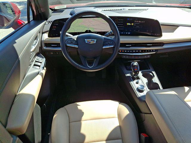 2024 Cadillac XT4 FWD Premium Luxury