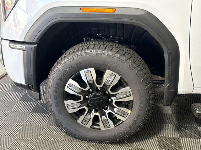 2026 GMC Sierra 2500HD Crew Cab, Standard Bed, Denali, 4WD