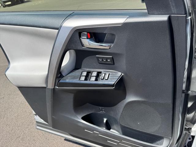 2016 Toyota RAV4 Hybrid Limited