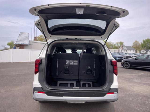 2025 Kia Carnival MPV LXS