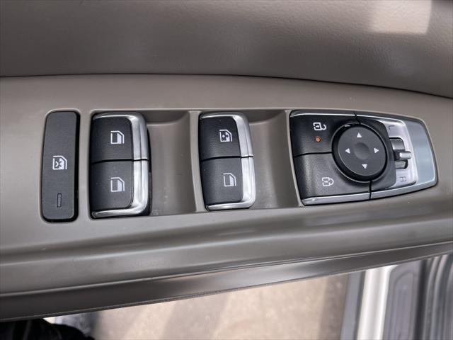 2025 Kia Carnival MPV LXS