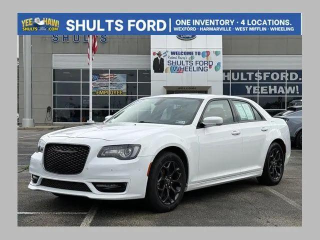 2022 Chrysler 300 Touring L AWD for sale in Triadelphia, WV
