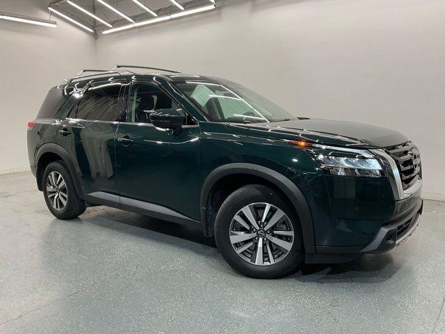 2024 Nissan Pathfinder SL 4WD