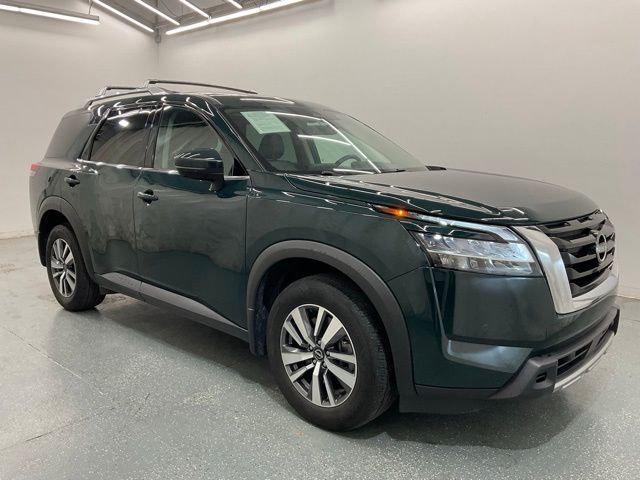 2024 Nissan Pathfinder SL 4WD